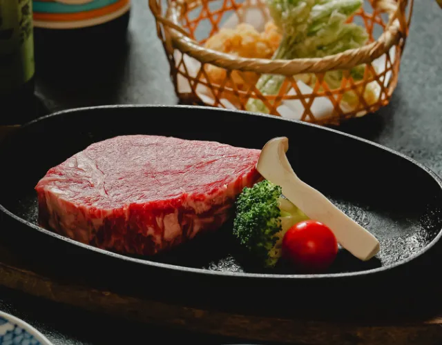 米沢牛　特A５ランク　ステーキ